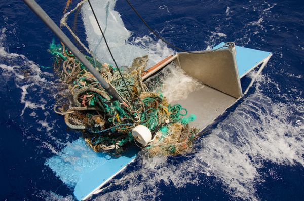 Mega Expedition trawl with ghost net. Photo credits: Chloé Dubois, The Ocean Cleanup