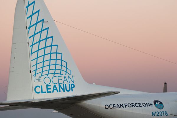Ocean Force One tail sticker (close up)